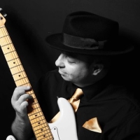 Live Music with Robert Perry